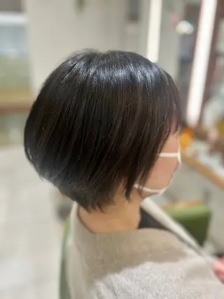 ショート 酸性ストレート特化× 艶髪師/及川のヘアスタイル