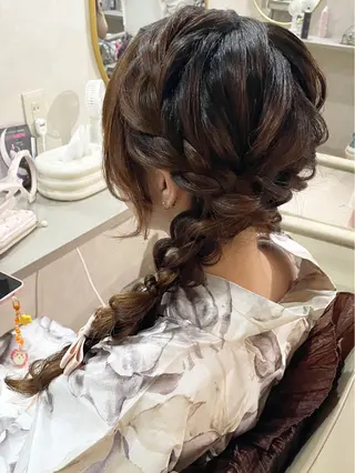 ヘアアレンジ 【CURE】 🩶ICHIKAWAのマツエク・マツパデザイン
