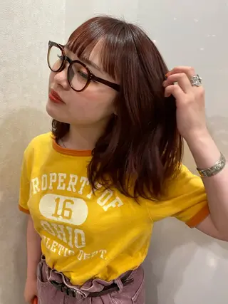 ミディアム カラー 寺川 ちなつのヘアスタイル