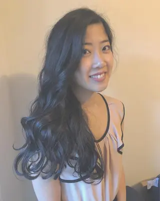 ロング 🌼志岐 恵🌼のヘアスタイル