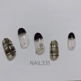 ネイル Nail 331のネイルデザイン