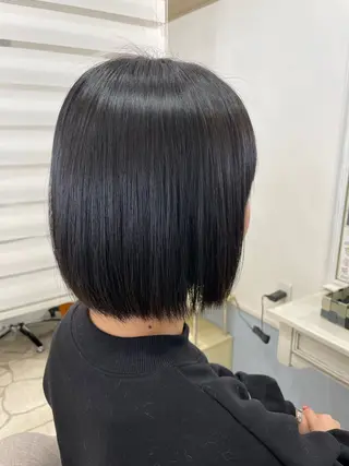 ショート やない ともみのヘアスタイル