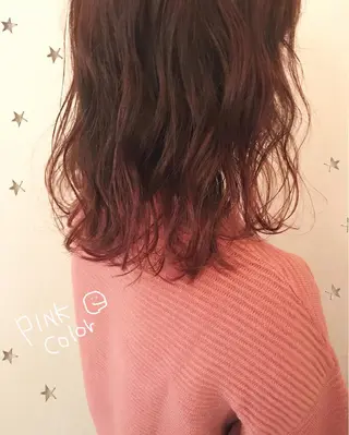 ミディアム カラー 市川 千夏のヘアスタイル