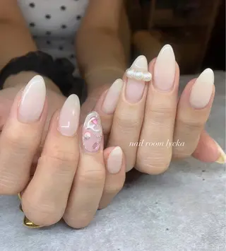 ネイル ネイルルームリッカ 𝐦𝐚𝐲𝐮のネイルデザイン