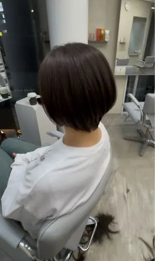 ショート honoka /透明感カラーのヘアスタイル
