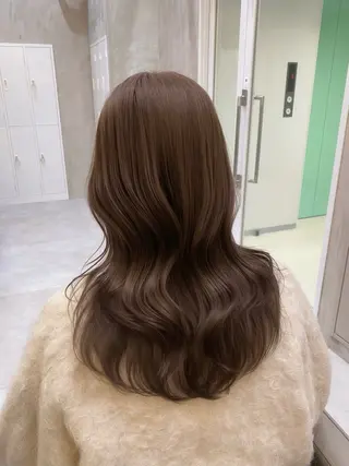 セミロング カラー ヘアアレンジ 赤み消し🫧韓国ヘア 🫧藤岡誠也のヘアスタイル