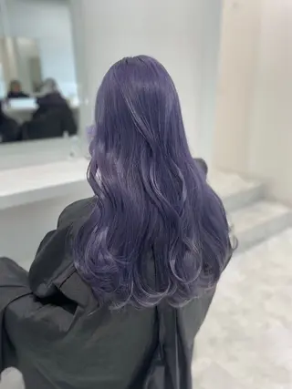 ロング カラー ラベンダー💜 グレージュ🩶のヘアスタイル