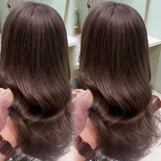 ロング 🤎艶感ベージュ/ ミルクティー🤎のヘアスタイル