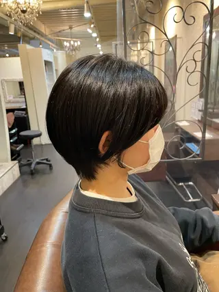 ショート 西宮ハイトーンカラー ひらり💜のヘアスタイル
