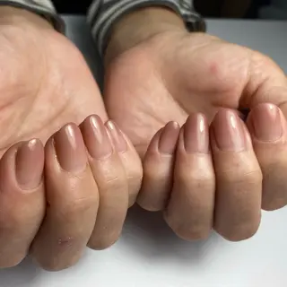 ネイル 【大人上品ネイル】 ゆい🌷のネイルデザイン