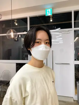 ショート サトウ リョウのヘアスタイル