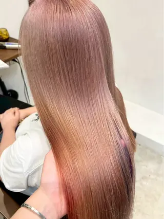 カラー LUCK モミジのヘアスタイル