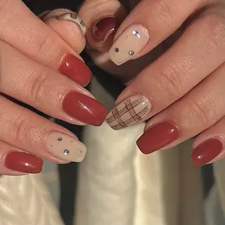 ネイル i+ söpö .nのネイルデザイン