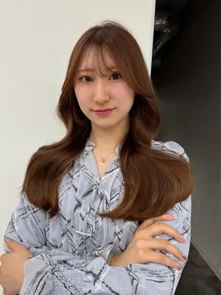 ロング Rita/髪質改善/ ブリーチなしWカラーのヘアスタイル