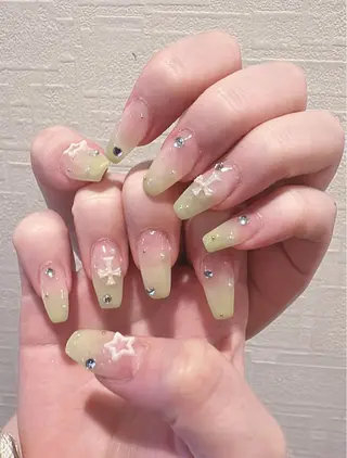 ネイル D-BEAUTY Nailsalonのネイルデザイン