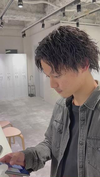 ショート カラー パーマ メンズ 関西センターパート メンズモデル募集のヘアスタイル