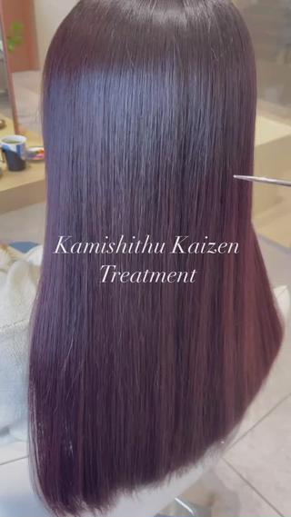 髪質改善 酸熱トリートメントの特徴
・髪を根本的に改善、補修、強化できる
・トリートメント効果が1ヵ月半前後持続する
・髪を傷めずに自然なストレートにできる
.
酸熱トリートメントの役割は、熱と酸のチカラで髪をより強く結合し、根本的に髪のダメージを修復、改善、強化することです。
.
カットも得意ですのでカットのご予約もお待ちしております
