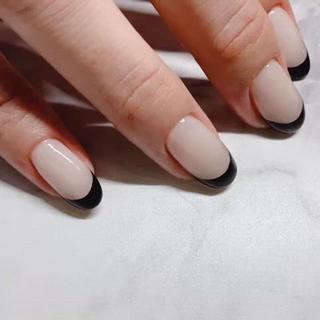 シアーページｭに黒フレンチ 