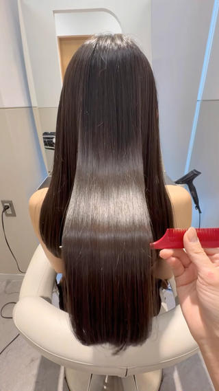 セミロング ツヤ髪♡ 佐取歩のヘアスタイル