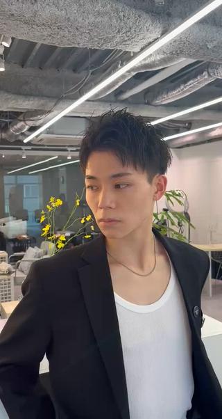 メンズアップバングショート
(アリミノグリース仕上げ)