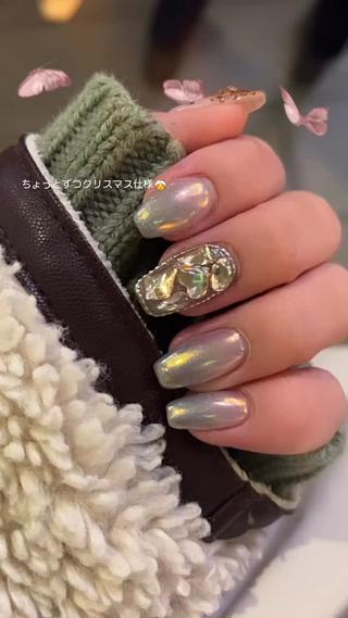 ※パーツ追加料金です。
※埋め尽くしネイルは一本につき550円です。
事前にご連絡ください。 