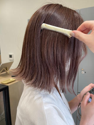 pink beige
ほんのり優しい色味のpink beige
pink はじめてさんにもオススメカラーです

#ピンクベージュ　#ピンクヘアカラー
#ピンクカラー　#ピンクブラウン　#透明感カラー
#暖色カラー　#夏カラー　#ベージュカラー 