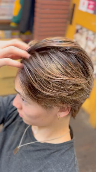 ショート カラー メンズ エクステ/ブリーチ / Hayatoのヘアスタイル