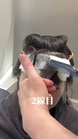 セミロング 縮毛矯正クロスパーマ 益子達也のヘアスタイル