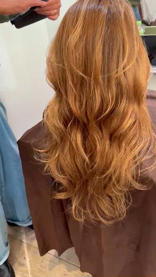 ロング 青木 裕のヘアスタイル