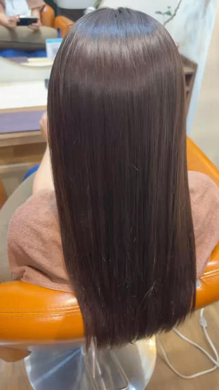 ロング 小松 美咲のヘアスタイル