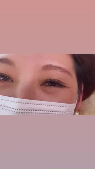 ◆メガフラットのメリット◇

ナチュラルにもボリュームがお好みの方もどちらにも対応出来るマツエクです通常のフラットラッシュの毛よりも軽量化したフラットラッシュを使用する為、ボリュームアップしても風になびく仕上がりになります♪

まつ毛の少ない方や細いまつ毛の方もボリュームをアップする事が出来ます！ボリュームラッシュ以上のボリューム感を出すことも可能ですバラツキも少なく、しっかりと持続するので、続けて装着の方は、付け替えの際に使用するオフ剤のダメージを最小限にし、リペアで済むので自まつ毛への負担が少なく、また、短時間でボリュームが維持出来るので、貴重なお時間を短縮出来ます
 