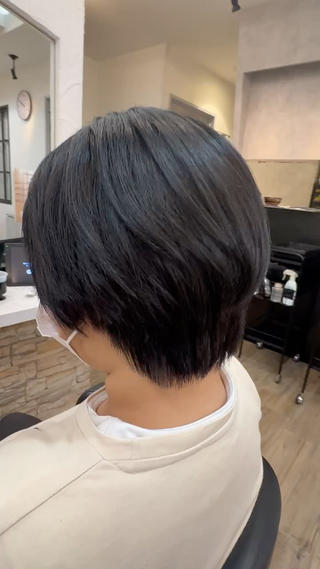 ︎ 支持率No.1！ 乾かすだけでまとまる"美髪縮毛矯正" のこだわり ︎

ダメージの原因を最小限に抑えながら
中間処理や後処理など髪の毛に合わせて栄養剤をしっかり入れながら行い、
"ツインブラシ"という特殊なブラシを使いながらアイロンを入れることで髪の毛の艶を整えることが出来ます！
髪に優しい上に持ちもよく手触りも柔らかく、乾かすだけでまとまる最先端の矯正です

癖や、うねりが気になる方

広がりや表面のパヤパヤが気になる方

セニングによる、うねりやパサつき 