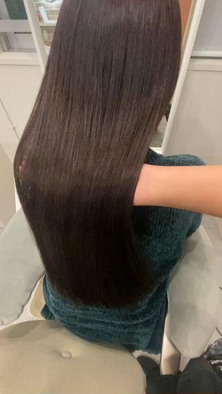 ほんのり赤みのあるブラウン 