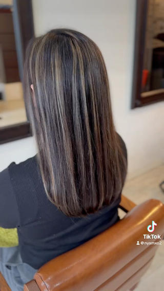 カラー 田中 奈布のヘアスタイル