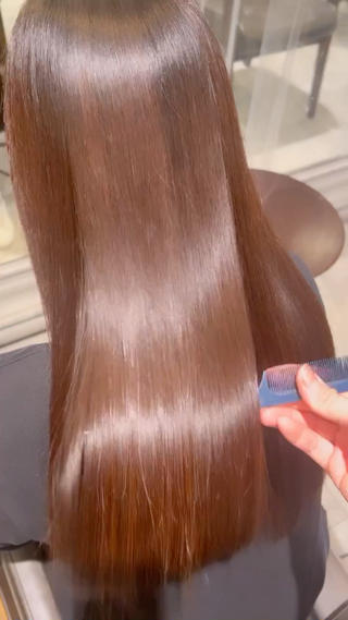 ロング 🎀ハイトーン・艶 カラー HANA🎀のヘアスタイル