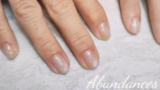 チュルンとしたカラーで透明感があるので、オフィスにもオススメです。
キャッツアイとはまた違った輝きがあります