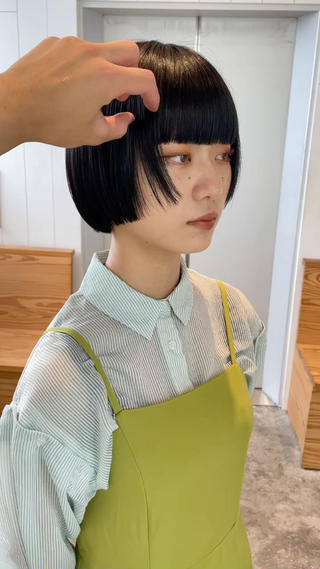 前上がりボブ 