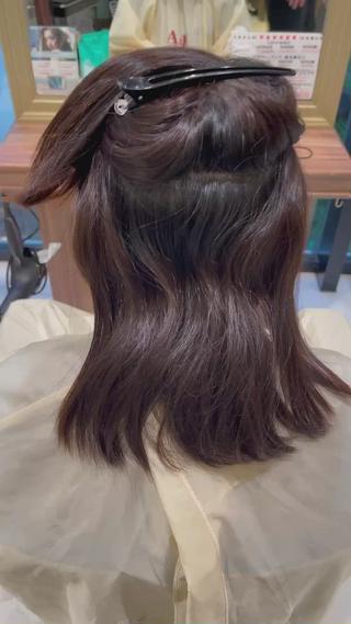 プレミアム縮毛矯正
一人一人の髪の癖、ダメージを見極め薬剤を選定しています
処理剤、トリートメントも自分が使って良いと思ったものを厳選し使っています。美髪になりたい方はぜひプレミアム縮毛矯正を。