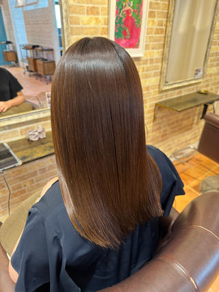 髪質改善ストレート
髪質改善/縮毛矯正/酸熱トリートメント 