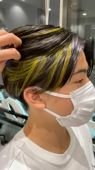 ショート カラー メンズ ミディアムレイヤー 添田晃基のヘアスタイル
