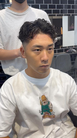 ちょっと強めなクルクルにしてセットをしやすく○
是非参考にしてください 