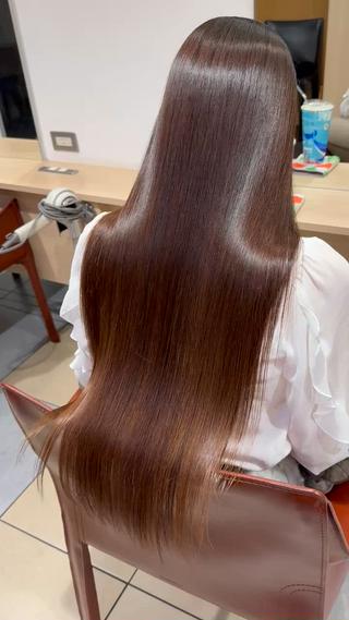 ロング 縮毛矯正特化サロン voyage所属・voyage 森住宏輝のヘアスタイル