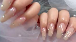 ネイル Silk ＆.のネイルデザイン