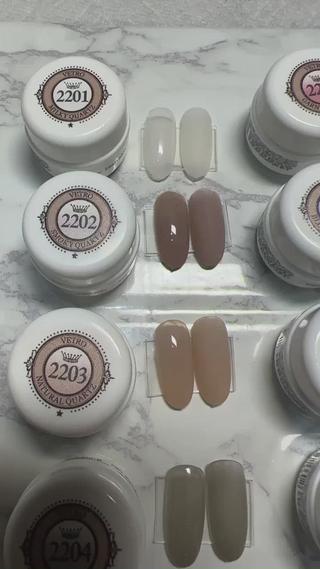 新色
とても可愛いうるつや
ウェットグロスシリーズです