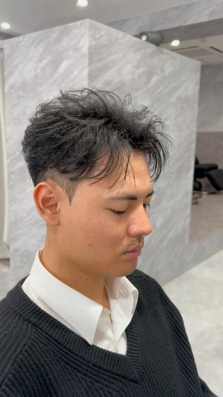 パーマ メンズ ulus kobe 藤枝大地のヘアスタイル