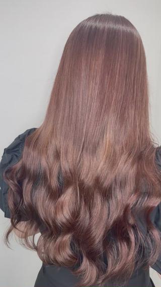 内部補修トリートメント
ハホニコトリートメント＋3000円 
TOKIOトリートメント＋6000円 

しっかり保湿　スチーマー　で髪に浸透させていきます。 