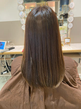 セミロング 床櫻 唯のヘアスタイル