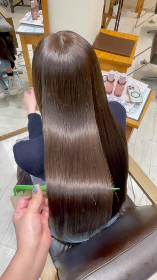 ロング カラー アレンジ🎀ツヤ髪✨ 北野亜優実‪🌱‬のヘアスタイル