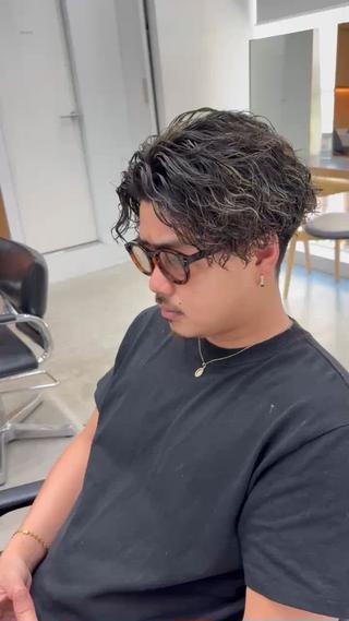 ショート カラー パーマ メンズ 冨永 圭人のヘアスタイル
