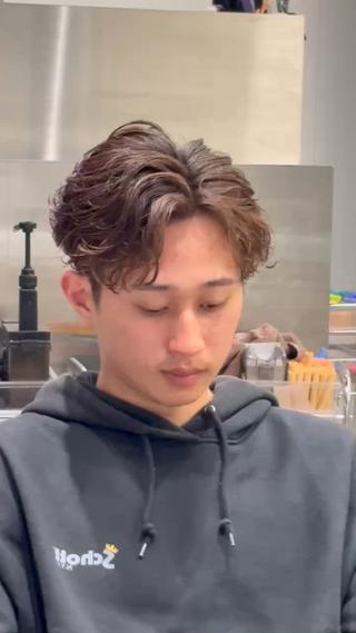 ショート カラー パーマ メンズ 冨永 圭人のヘアスタイル